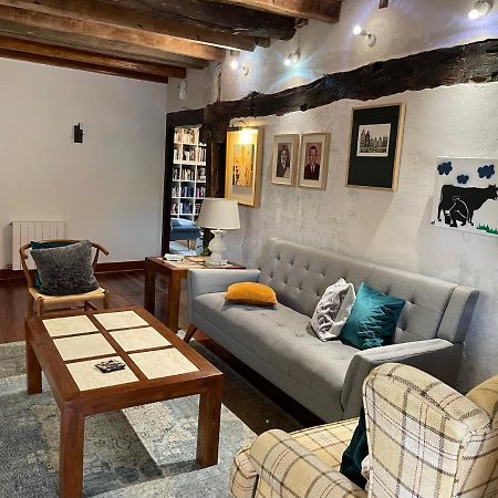 Vitori'S House Tourist Accommodation Ahedo Bagian luar foto